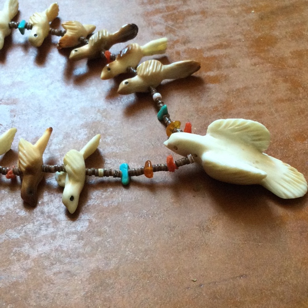 Quandelacy Native American Fossil Bird Fetish Necklace
